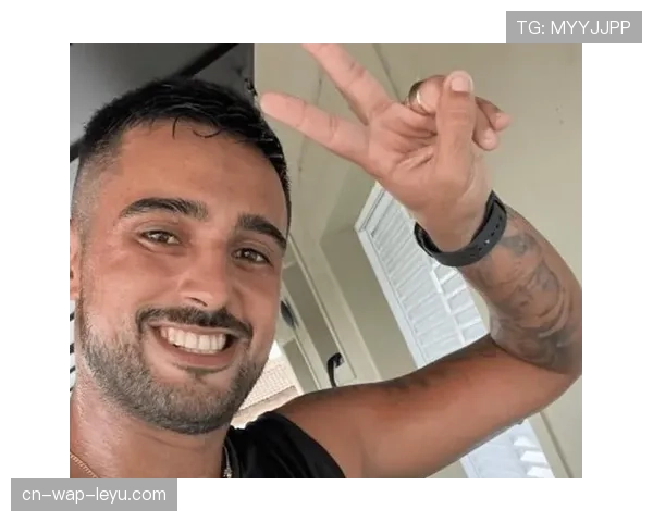 海港莱昂纳多膝盖微创手术康复 预计四月中旬完全恢复